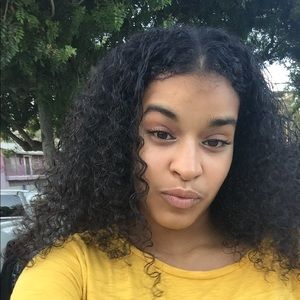 Meet your Posher, Aileen